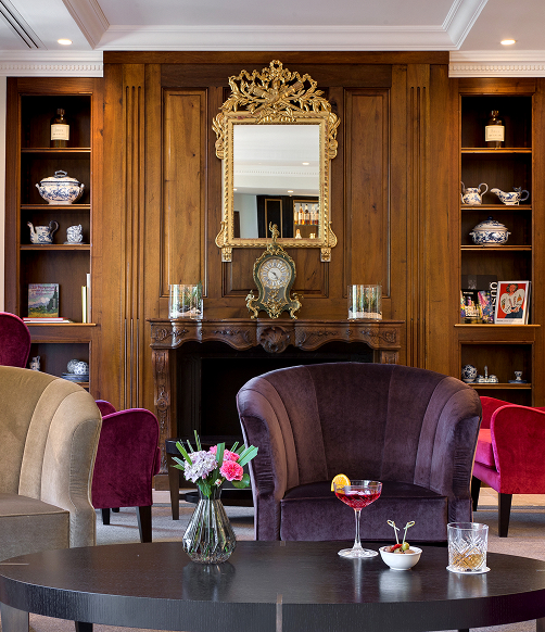 bar chic​